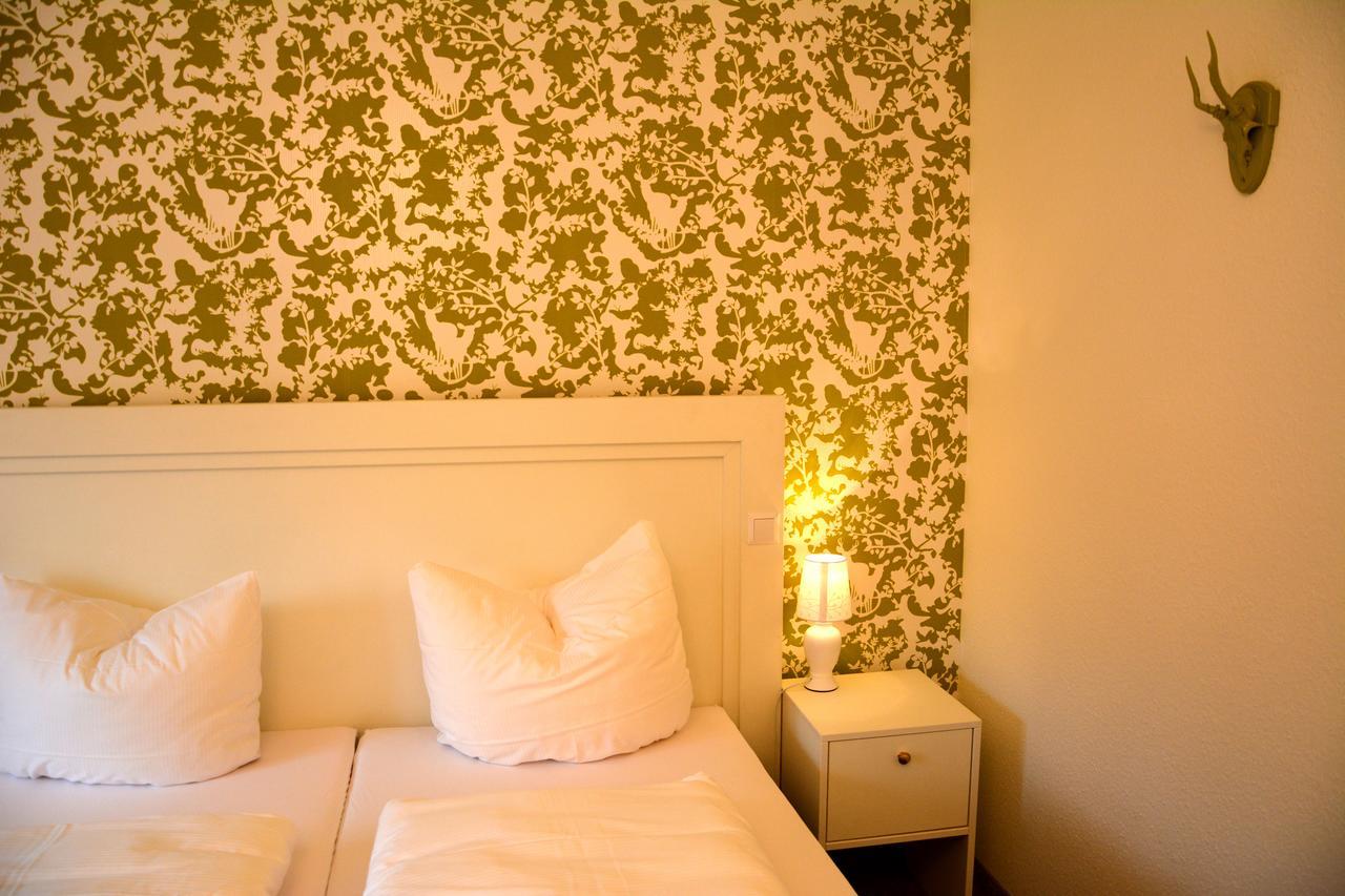 Schiff Hotel 2*